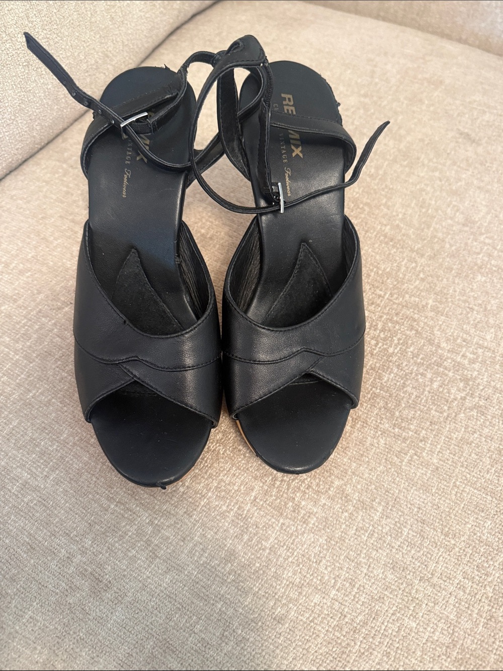 Re-Mix Hollywood stiletto with Ankle Strap, size 9 - Picture 4 of 7